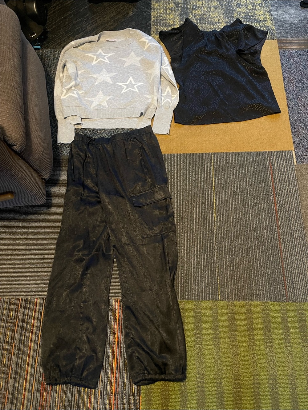 Kohl's Gray Star Sweatshirt and Black Top with Black Cargo Pants